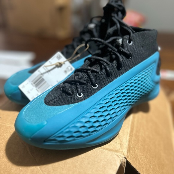 AE 1 adidas Anthony Edward’s - Picture 2 of 2